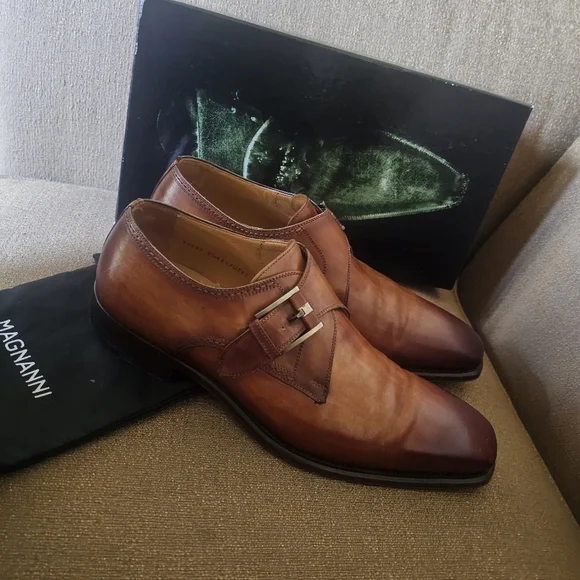 Magnanni Brown Leather Oxfords with Cap Toe Size 9.5